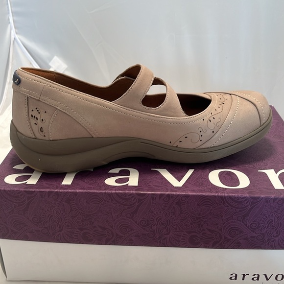 Aravon by New Balance - Picture 8 of 13